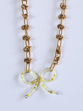 Load image into Gallery viewer, beaded bow necklace