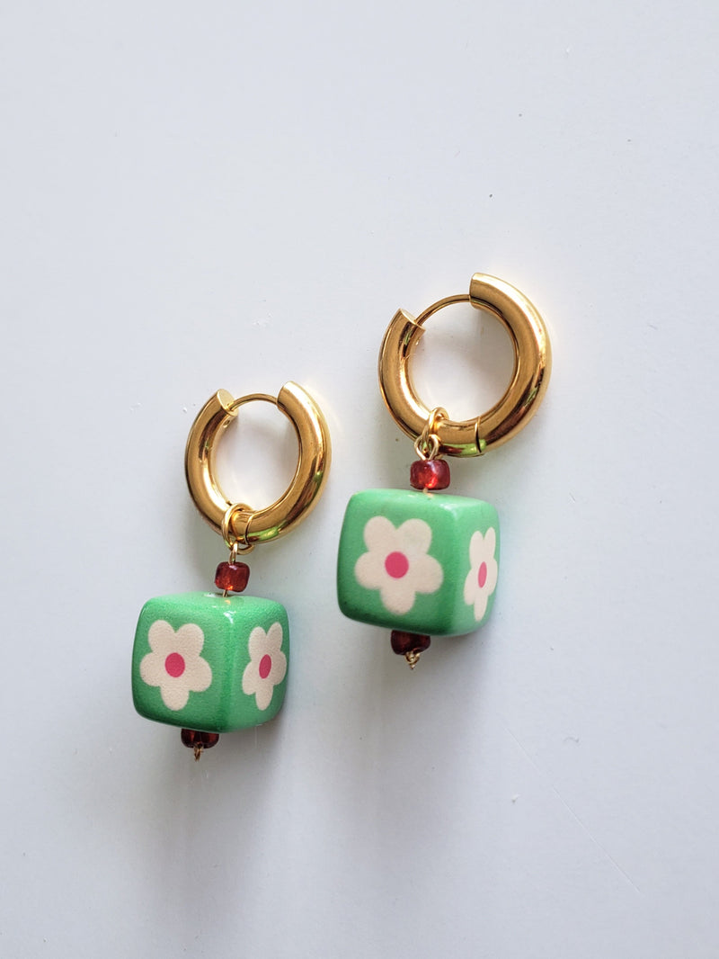 Load image into Gallery viewer, fleur wood block earrings